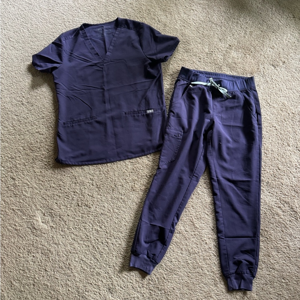 Figs scrubs. Medium top and small bottom.